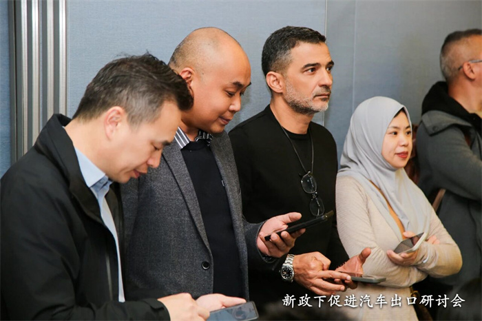 20251205598046.jpg 1044.jpg